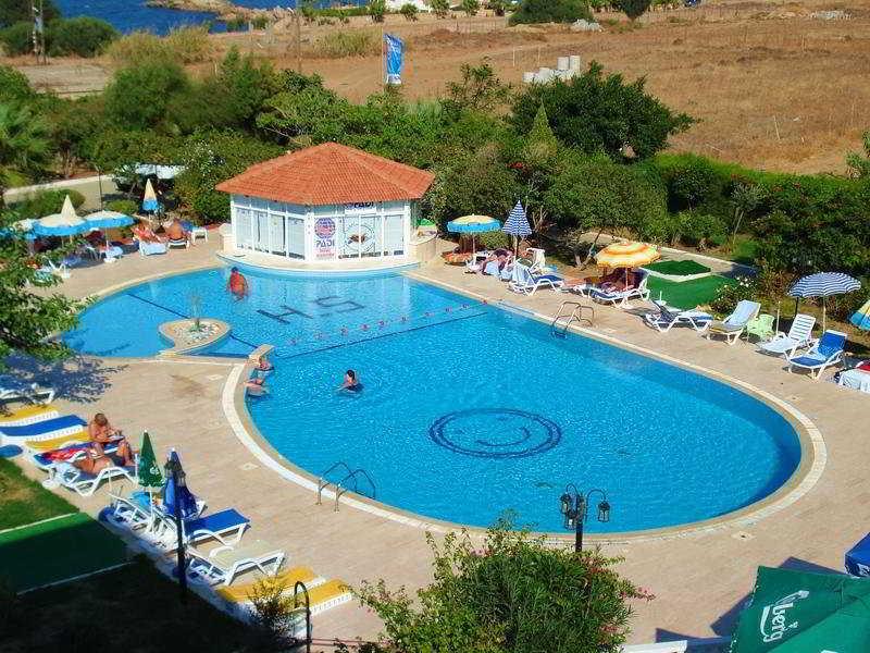 Sempati Hotel Lapithos  Exterior foto