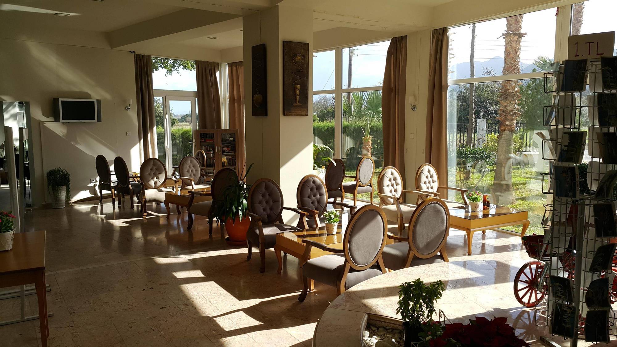Sempati Hotel Lapithos  Exterior foto